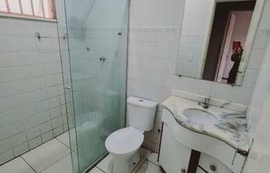 Imagem: A casa em condomínio possui 2 Dormitórios, 2 Banheiros e 2