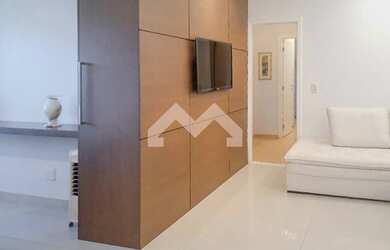 Imagem: O apartamento possui 3 Dormitórios, 3 Banheiros, 2 Vagas na