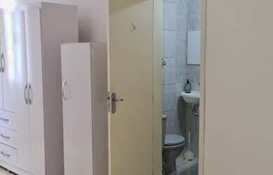 Imagem: A kitnet possui 1 Dormitório, 1 Banheiro, 24m² de Área e