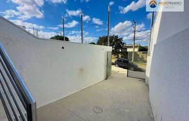 Imagem: A casa em condomínio possui 2 Dormitórios, 1 Banheiro, 2 Vagas