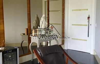 Imagem: O apartamento possui 4 Dormitórios, 1 Banheiro, 2 Vagas na