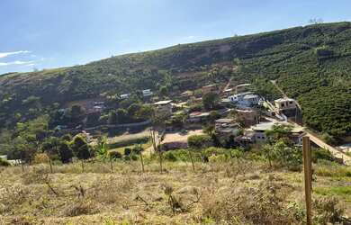 Imagem: O terreno possui 150m² de Área e está localizado em Iúna