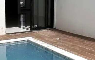 Imagem: A casa em condomínio possui 3 Dormitórios, 4 Banheiros, 3