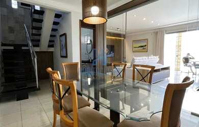 Imagem: A casa possui 3 Dormitórios, 5 Banheiros, 2 Vagas na garagem