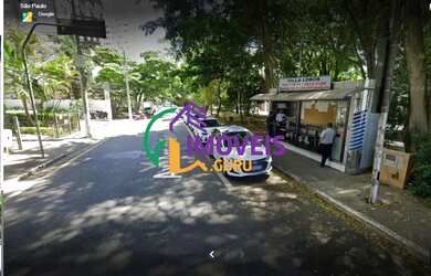 Imagem: O depósito possui 1 Vaga na garagem e 88m² de Área e está