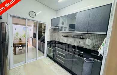 Imagem: A casa em condomínio possui 3 Dormitórios, 2 Banheiros, 2