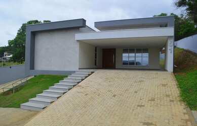 Imagem: A casa em condomínio possui 5 Dormitórios, 5 Banheiros, 5