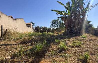 Imagem: O terreno possui 416m² de Área e está localizado em Parque