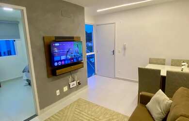 Imagem: O apartamento possui 2 Dormitórios, 1 Banheiro, 1 Vaga na garagem