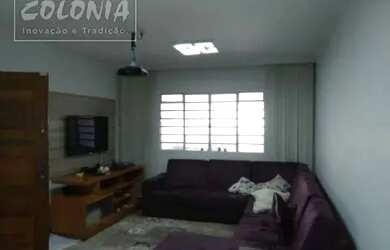 Imagem: A casa possui 3 Dormitórios, 3 Banheiros, 2 Vagas na garagem