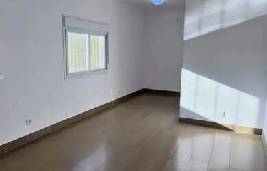 Imagem 10: Chácara à Venda em Atibaia Seu Refúgio dos Sonhos Viva cercado por...