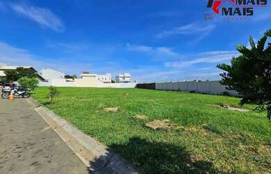 Imagem: O terreno possui 2393m² de Área e Imóvel novo e está localizado