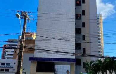 Imagem: O apartamento possui 3 Dormitórios, 3 Banheiros, 2 Vagas na