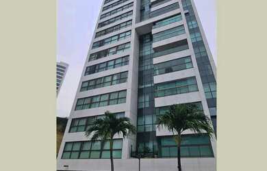 Imagem: O apartamento possui 4 Dormitórios, 5 Banheiros, 3 Vagas na