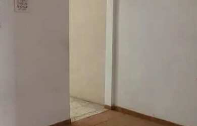 Imagem: A casa possui 1 Dormitório, 1 Banheiro, 42m² de Área e está