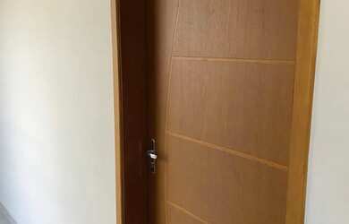 Imagem: O apartamento possui 1 Dormitório, 1 Banheiro, 1 Vaga na garagem