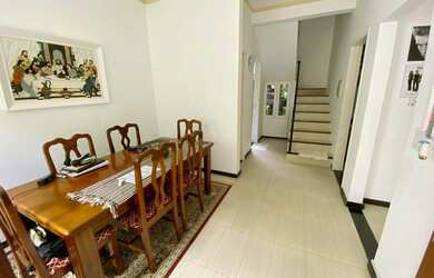 Imagem: A casa em condomínio possui 2 Dormitórios, 2 Banheiros, 1