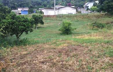 Imagem: O terreno possui 448m² de Área e está localizado em Carlos