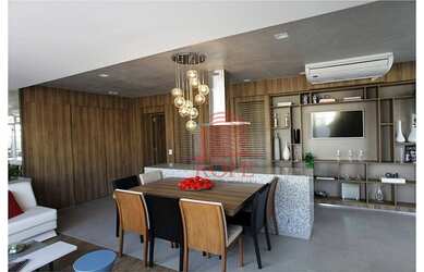 Imagem: O apartamento possui 1 Dormitório, 2 Banheiros, 1 Vaga na garagem