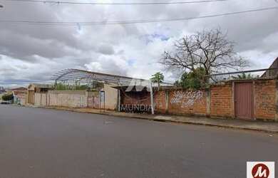 Imagem: O depósito possui 1.620m² de Área e está localizado em