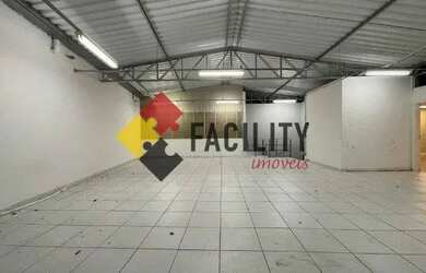 Imagem: O depósito possui 675m² de Área e está localizado em Parque