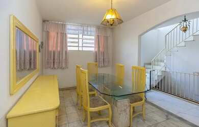 Imagem 6: Casa tipo para venda com 3 quartos, 270m²