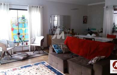 Imagem: A casa em condomínio possui 3 Dormitórios, 3 Banheiros, 2