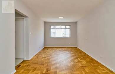 Imagem: O apartamento possui 1 Dormitório, 1 Banheiro, 1 Vaga na garagem