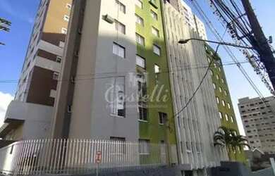 Imagem: O apartamento possui 4 Dormitórios, 1 Banheiro, 1 Vaga na garagem