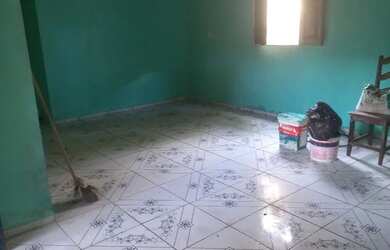 Imagem: A casa possui 2 Dormitórios, 1 Banheiro, 1 Vaga na garagem