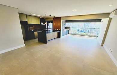 Imagem 3: CHARME E BOM GOSTO - ANDAR ALTO LINDA VISTA - METRÔ SUMARÉ