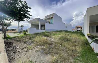 Imagem: O terreno possui 175m² de Área e está localizado em Village