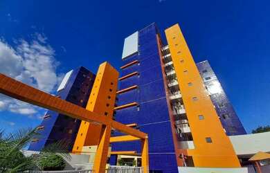 Imagem: O apartamento possui 3 Dormitórios, 2 Banheiros, 2 Vagas na