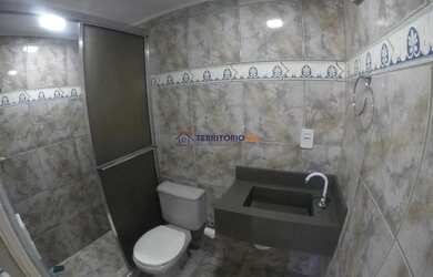 Imagem: O apartamento possui 2 Dormitórios, 1 Banheiro, 2 Vagas na