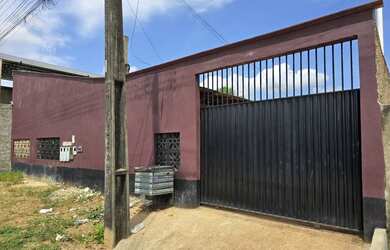 Imagem: O apartamento possui 2 Dormitórios, 1 Banheiro e 1 Vaga na