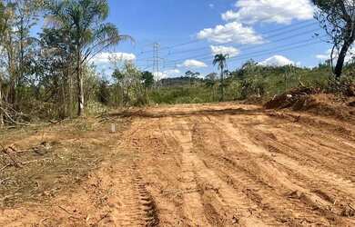 Imagem: O terreno possui 600m² de Área e Imóvel novo e está localizado