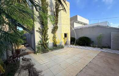 Imagem 2: Casa com ponto comercial no SetSul Excelente localização na zona sul...