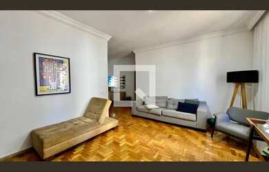 Imagem: O apartamento possui 4 Dormitórios, 2 Banheiros, 1 Vaga na