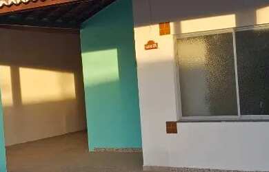 Imagem: A casa em condomínio possui 3 Dormitórios, 2 Banheiros, 1