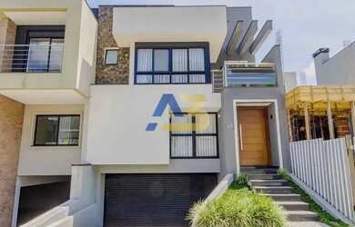 Imagem: A casa em condomínio possui 3 Dormitórios, 4 Banheiros, 4