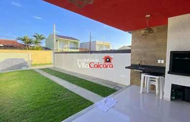 Imagem: A casa possui 2 Dormitórios, 2 Banheiros, 2 Vagas na garagem