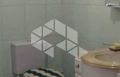 Imagem 11: Casa Localizada Em Rua Asfaltada