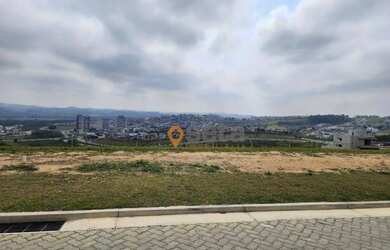 Imagem: O terreno possui 330m² de Área e está localizado em Centro