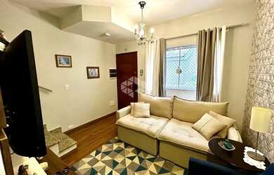 Imagem: A casa possui 2 Dormitórios, 3 Banheiros, 1 Vaga na garagem