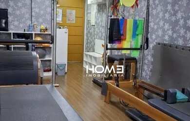 Imagem: O depósito possui 1 Vaga na garagem, 28m² de Área e está