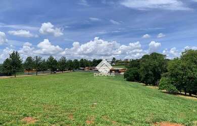 Imagem: O terreno possui 3374m² de Área e está localizado em Bragança
