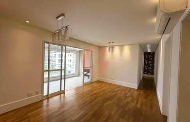 Imagem: O apartamento possui 3 Dormitórios, 2 Banheiros, 2 Vagas na