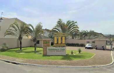 Imagem: A casa em condomínio possui 3 Dormitórios, 1 Banheiro, 2 Vagas