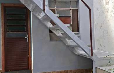 Imagem: A casa possui 1 Dormitório, 1 Banheiro, 33m² de Área e está