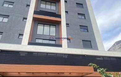 Imagem: O apartamento possui 1 Dormitório, 1 Banheiro, 1 Vaga na garagem